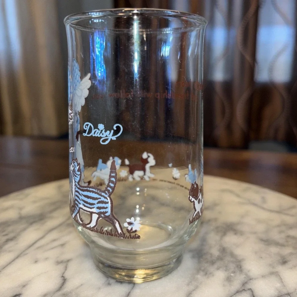 2pc VTG 1974 Kirby Martin Daisy Holly Hobbie‎ 12oz Juice Glass Blue Kittens Cats